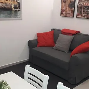 A Due Passi Dalla Lanterna Genova